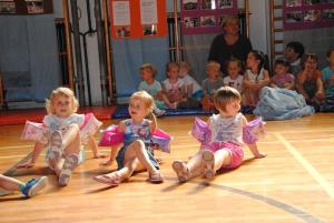 Vrtčevski otroci pomahali vrtcu v slovo 14